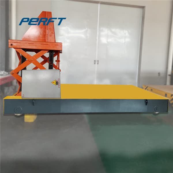 <h3>Industrial Trailer - Transfer Trolley With Hydraulic Lifting </h3>
